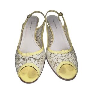 Sz. 8 Banana Republic Yellow slingback peeptoe pumps high heels leather & lace
